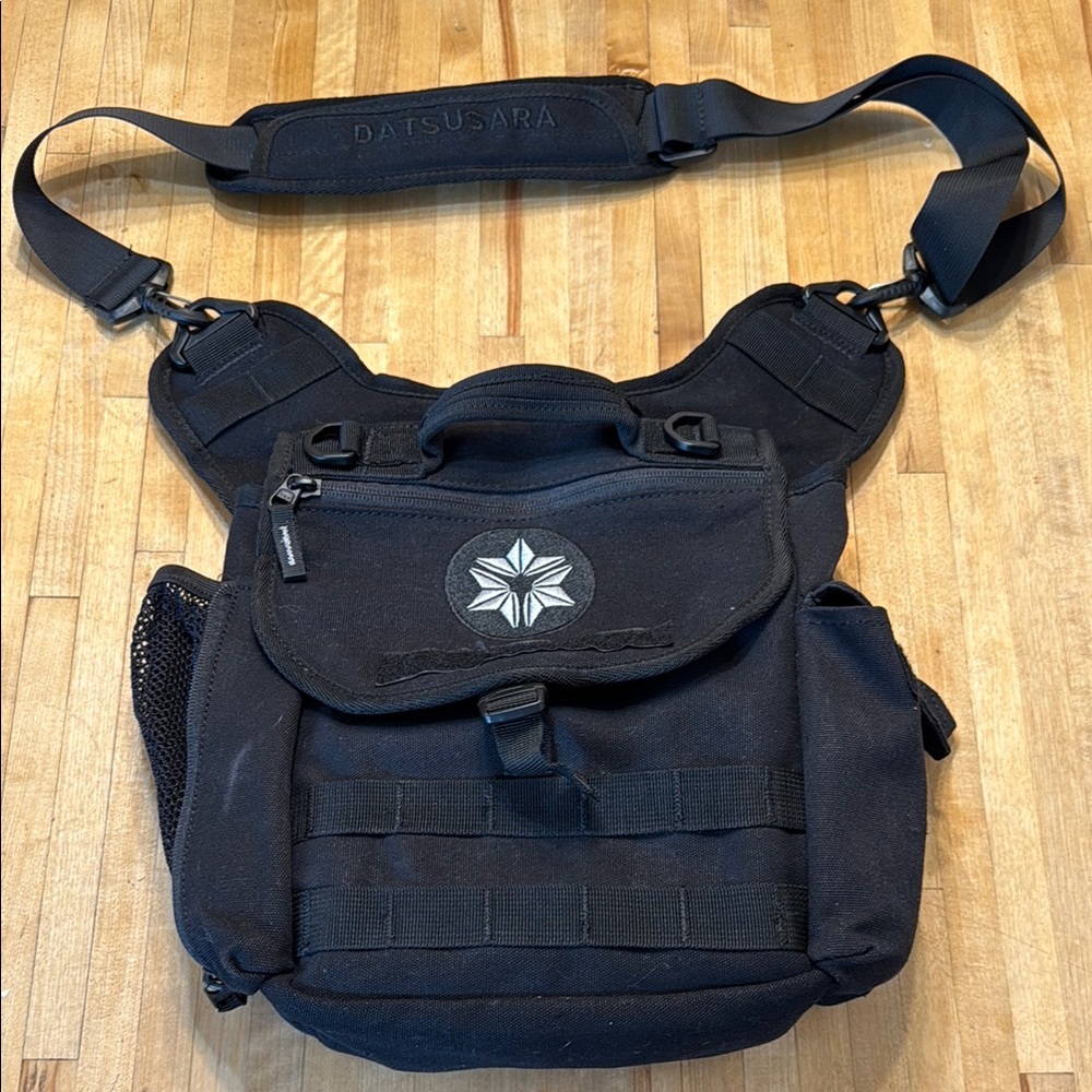 Datsusara fortune and glory satchel